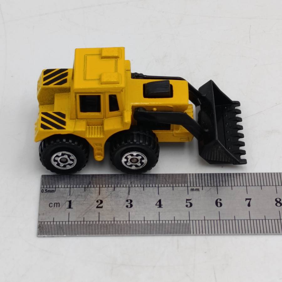 Matchbox Superfast No.20 tractor shovel die-cast toy car
