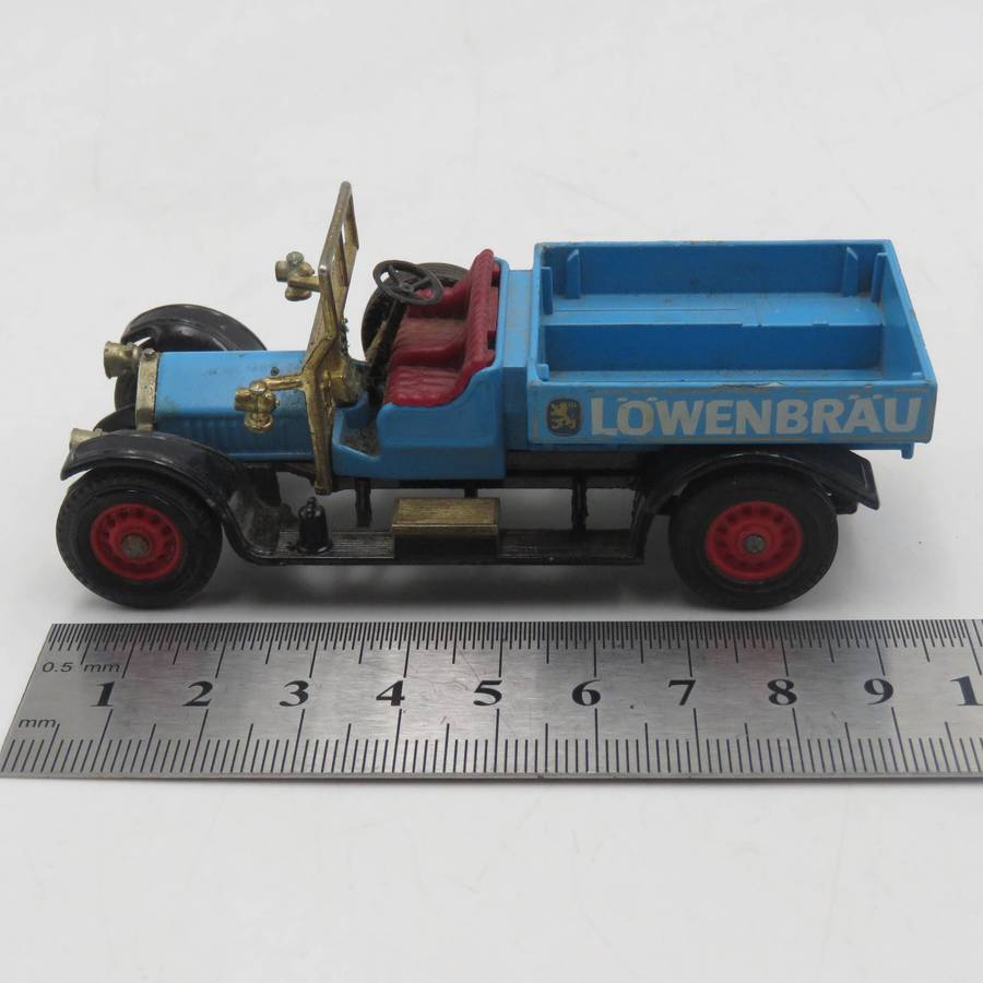 Matchbox Models of Yesteryear Crossley Lowenbrau delivery van model car