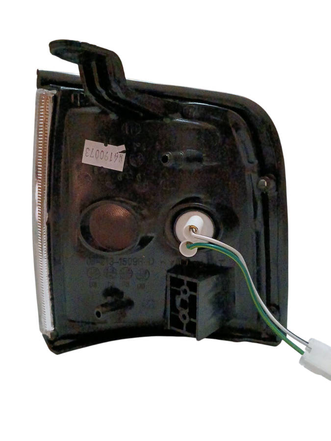 Isuzu Bakkie KB series RHS Normal Corner Lamp