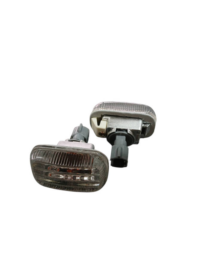 Isuzu KB250 Crystal Fender Indicator Set