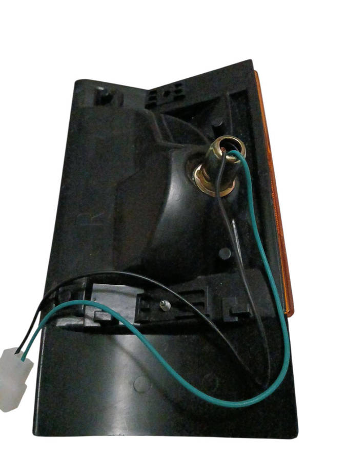 Mitsubishi Canter Truck 1986-95 RHS Corner Lamp