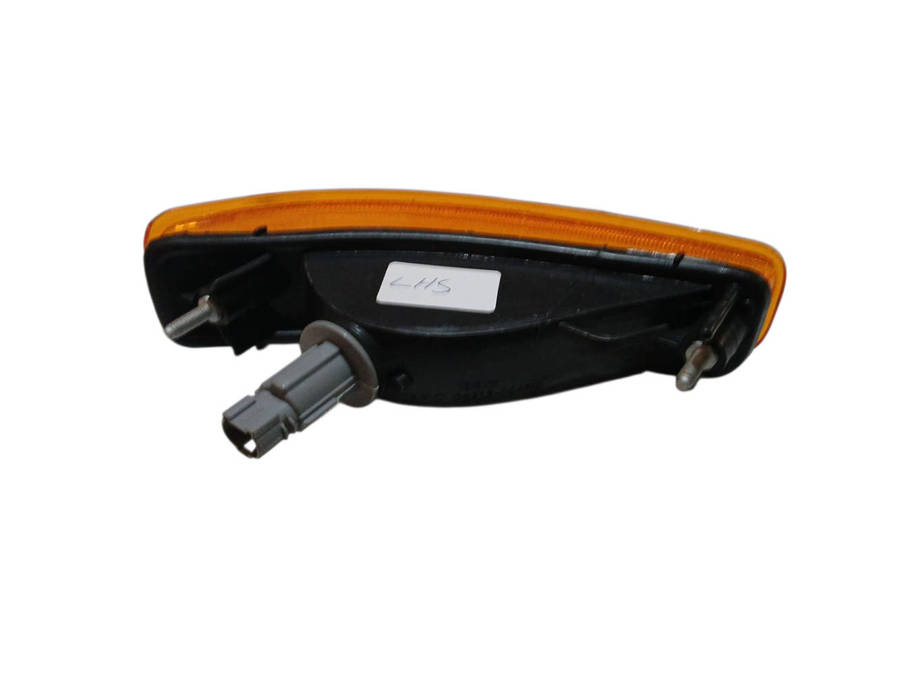 Toyota Corolla 1987-92 LHS Bumper Indicator Rounded Corners