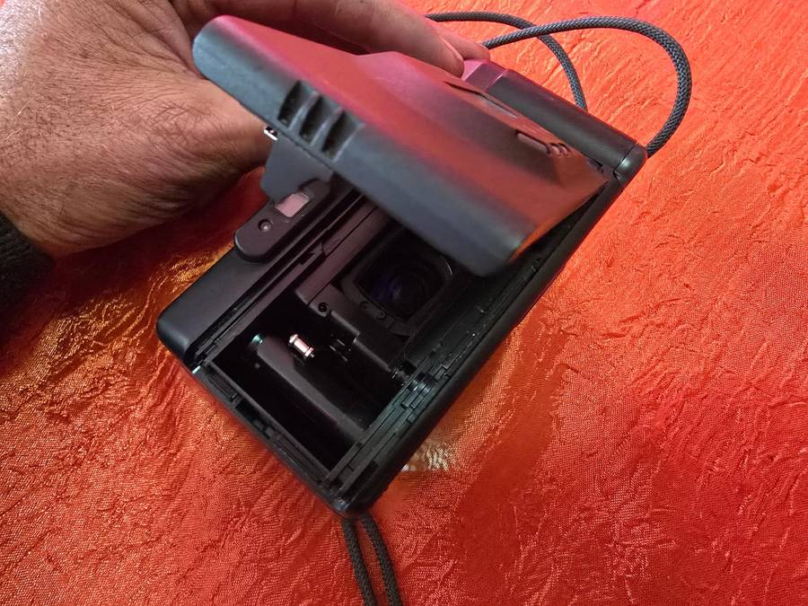 Cameras - Mixed Batch (for parts, some working cheapies)