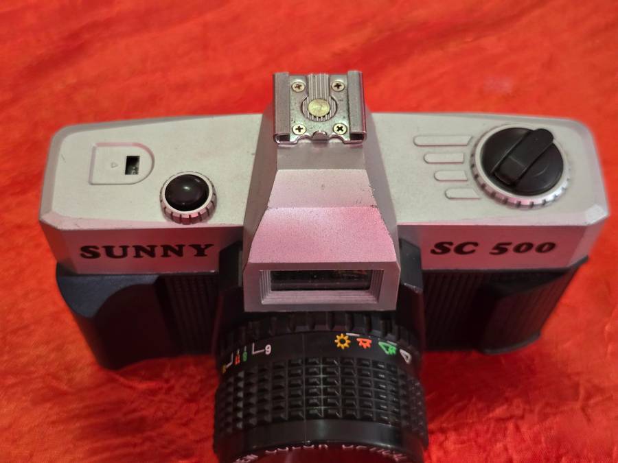 Cameras - Sunny SC 500 - Sounex YN 8000 - Sounex YN 9000 Gift Box