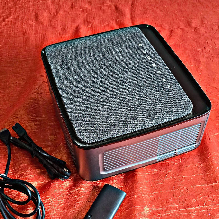 VGKE T28 4500 Lumens 1920 x 1080p LCD Data Projector