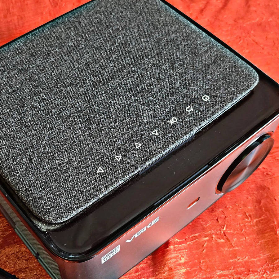 VGKE T28 4500 Lumens 1920 x 1080p LCD Data Projector