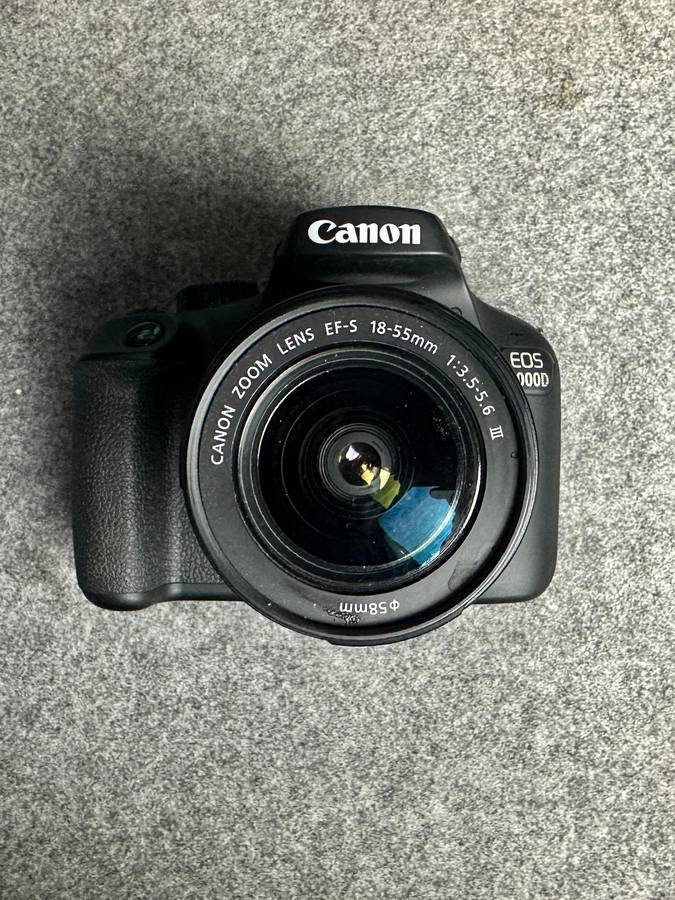 Canon EOS 4000D Starter Bundle