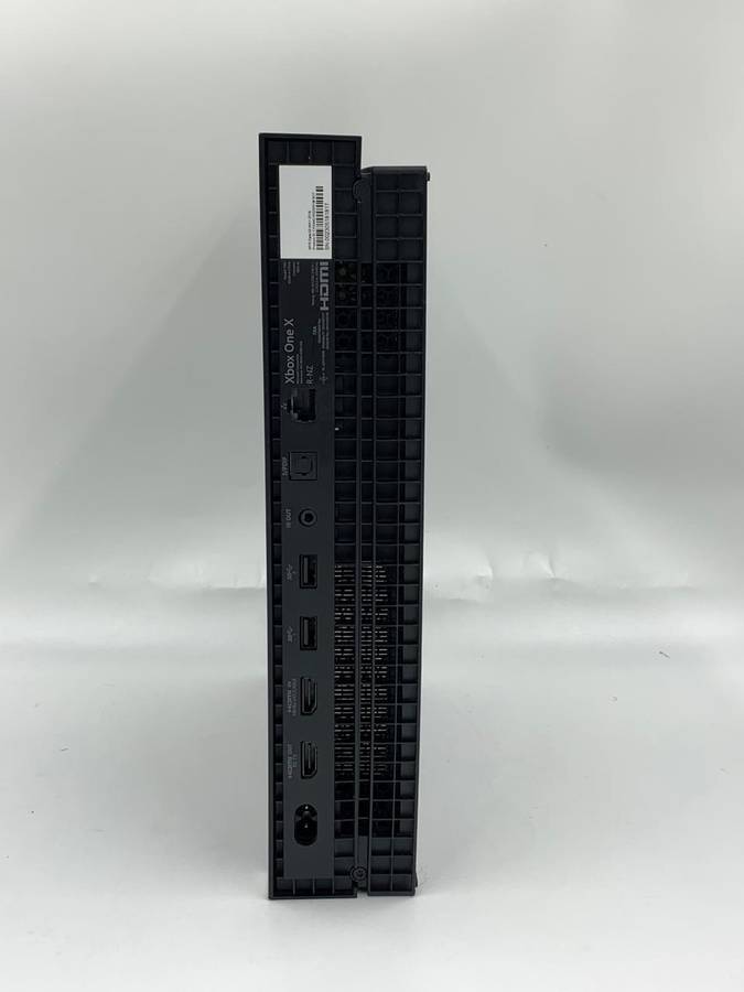 Xbox One X 1TB - 1x Controller, HDMI & Power Cable