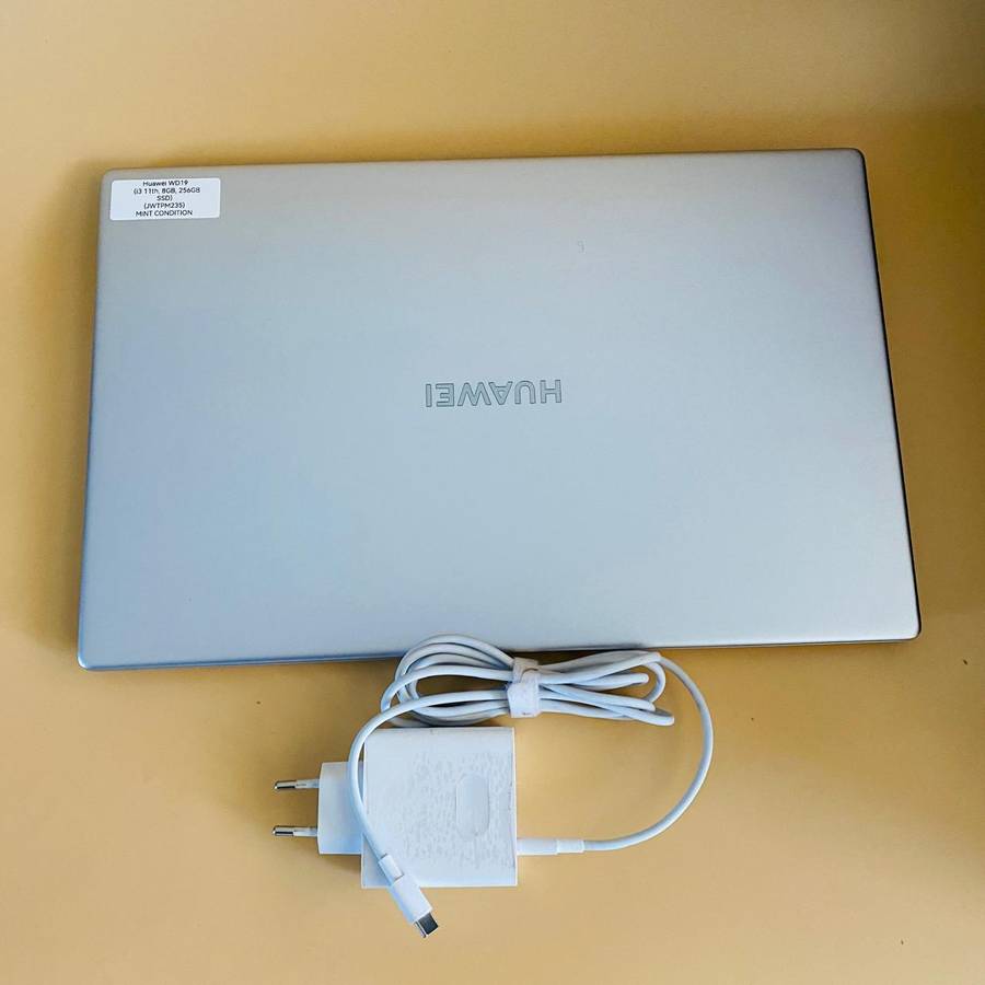 HUAWEI BoDE-WXX9 (Intel Core i3, 256GB SSD, 8GB RAM) 14 Inch Laptop
