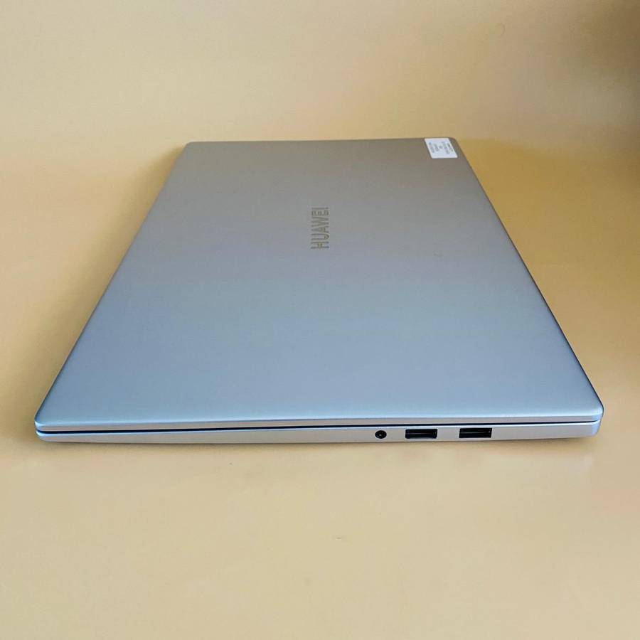 HUAWEI BoDE-WXX9 (Intel Core i3, 256GB SSD, 8GB RAM) 14 Inch Laptop