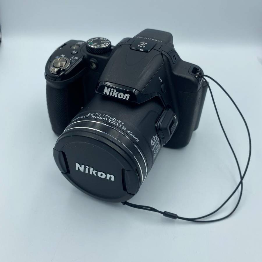Nikon COOLPIX P520 18.1 MP CMOS Digital Camera with 42x Zoom Lens and Full HD 1080p Video (Black)