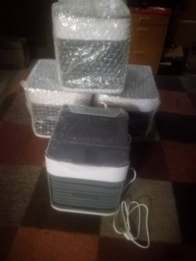 USB desk cooling fan