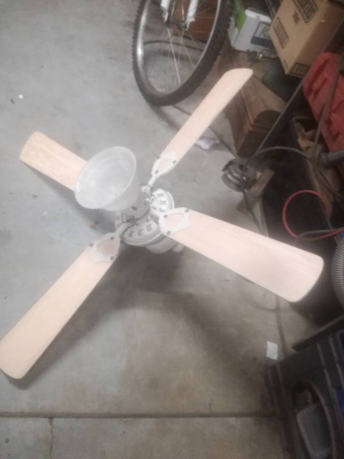 Logik ceiling fan 42cm blades new