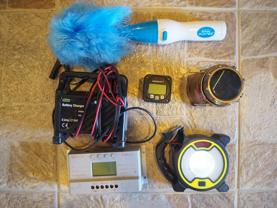 Lot of electronic items