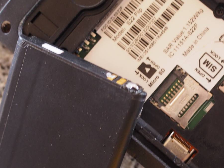 Cat S22 Flip (Parts or Repair)