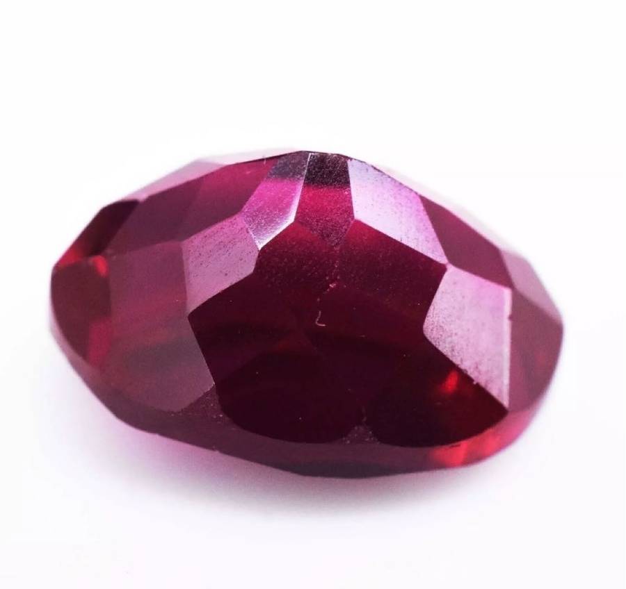 5.65ct Ruby, Oval cut