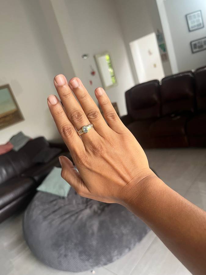 9ct yellow gold ring