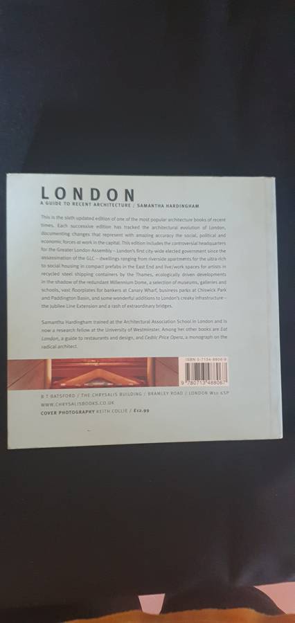 London (A Guide to recent Architecture)