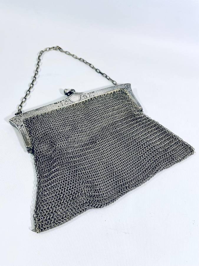 Stunning Vintage Silver-Plated EPNS Chainmail Handbag / Purse - Floral Detail