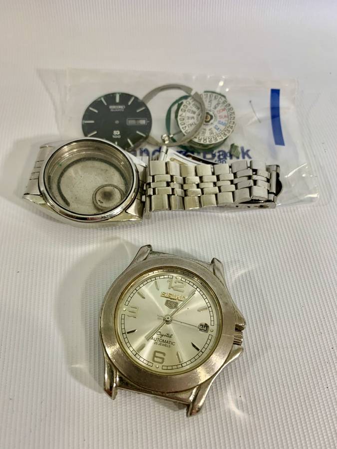 Replica Mens Seiko 5 25 Jewels Watch with Golden Anchor Automatic Movement