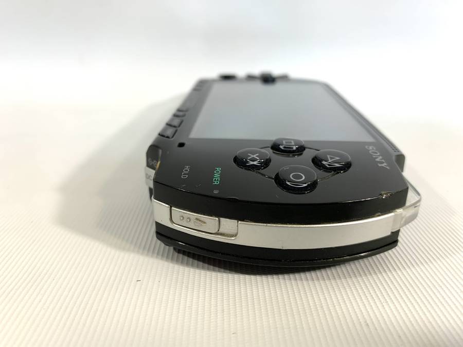 PSP 1004 (Works, but needs charger and battery)