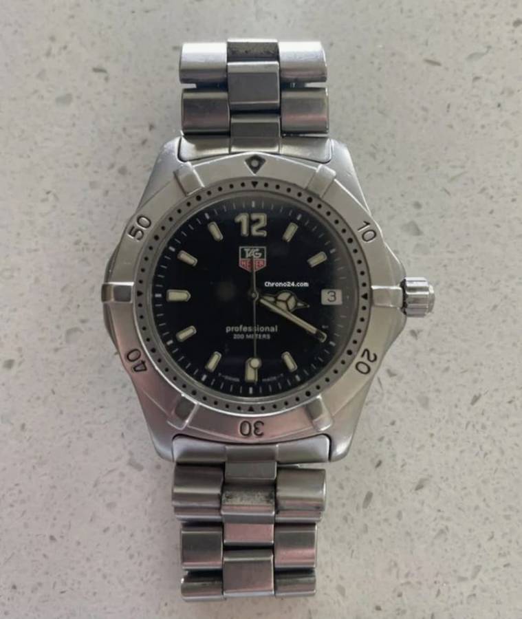 Tag Heuer Mens 2000 Classic Quartz Black Dial WK1110