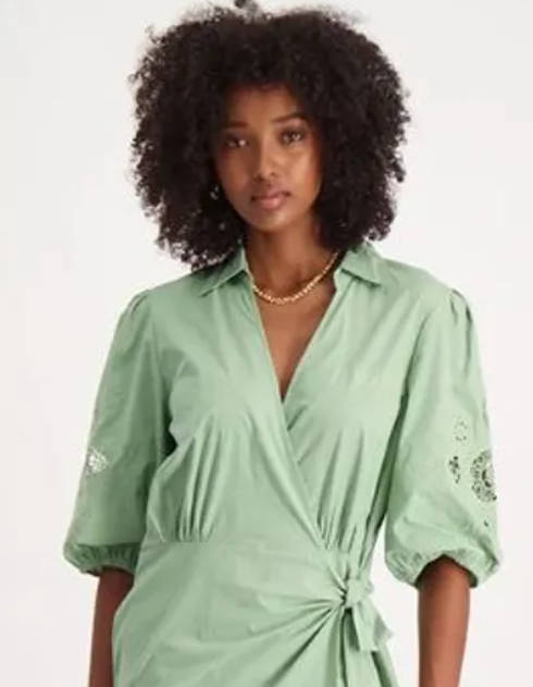 Beautiful Hilton Weiner Ladies Wrap Dress !