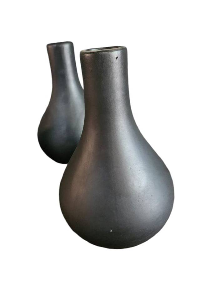 Set black ceramic bud vases