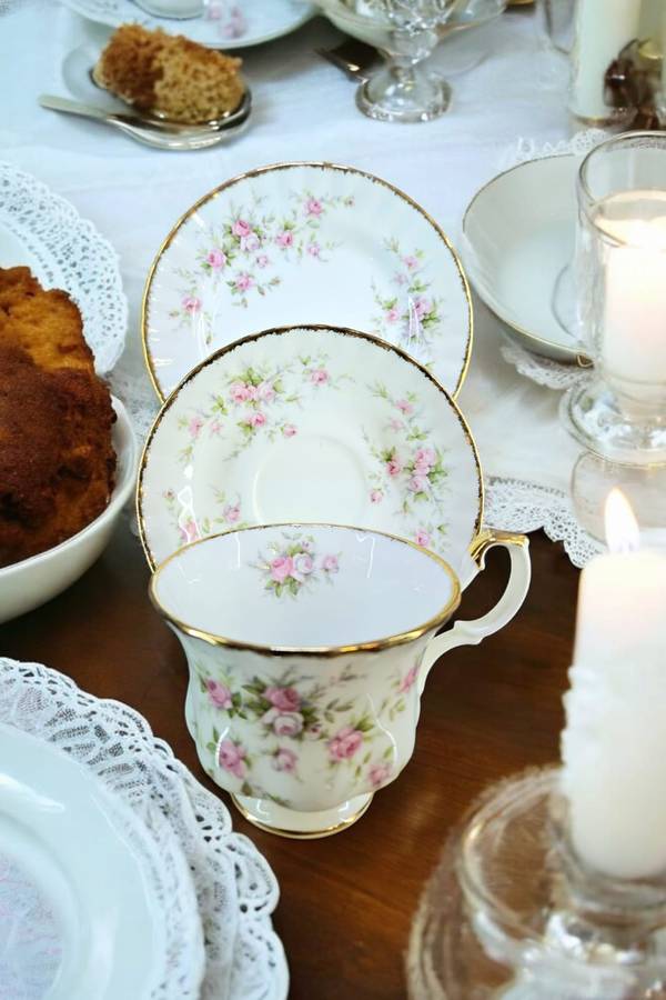 Royal Albert Victoriana Rose Trio