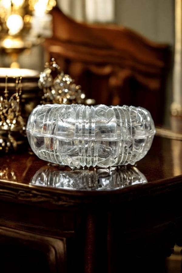 Vintage pressed glass trinket box