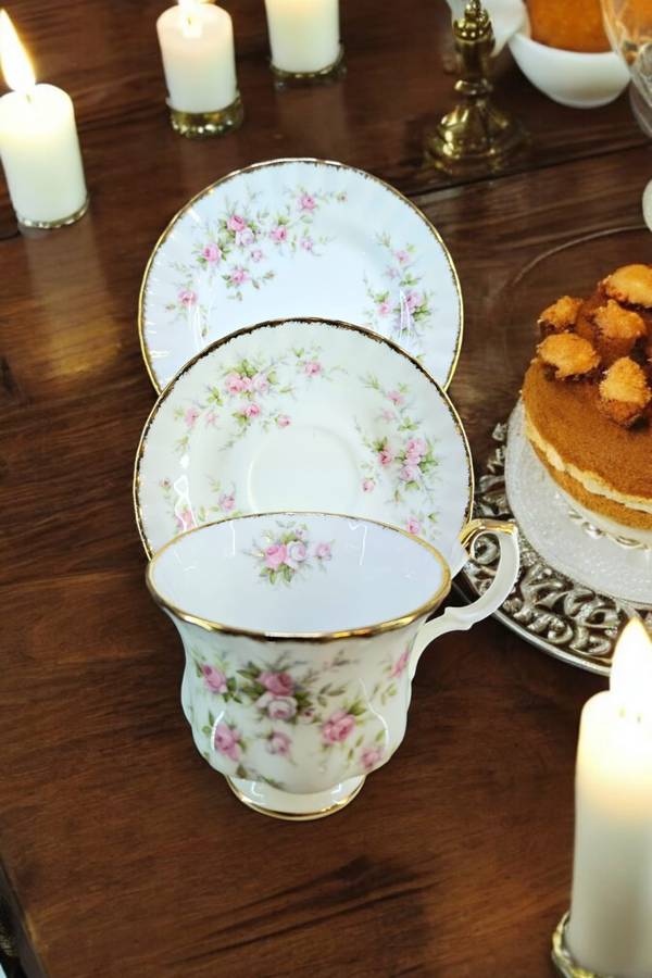 Royal Albert Victoriana Rose Trio