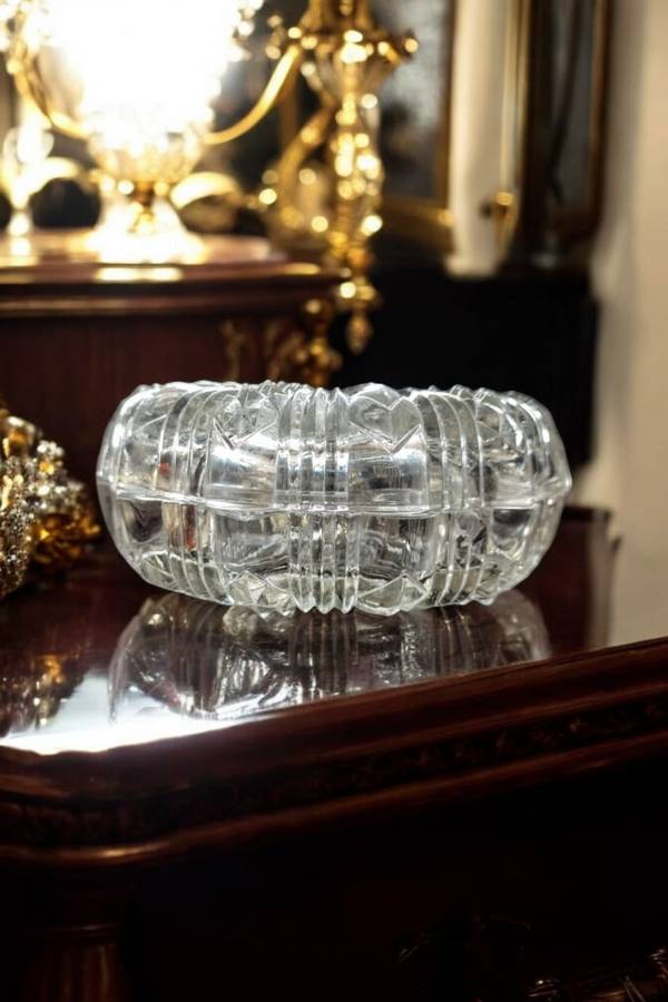 Vintage pressed glass trinket box