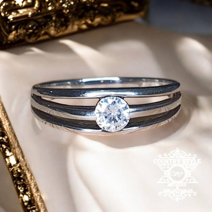 Sterling Silver 925 ring, clear stone Size O/P