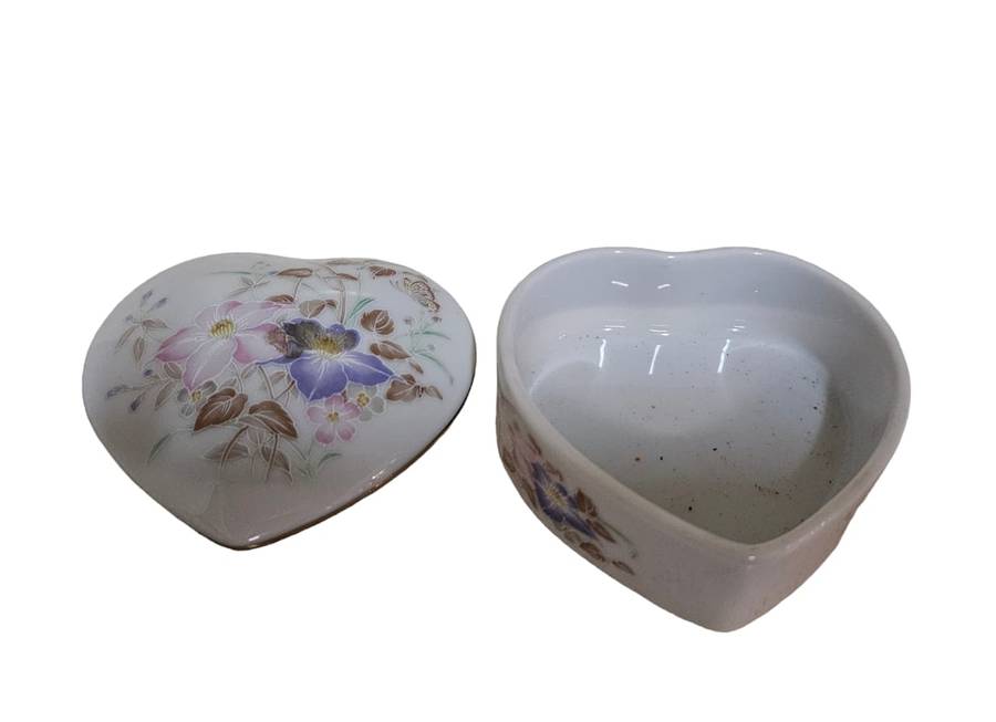 Heart Shaped Porcelain Ring/Trinket Box