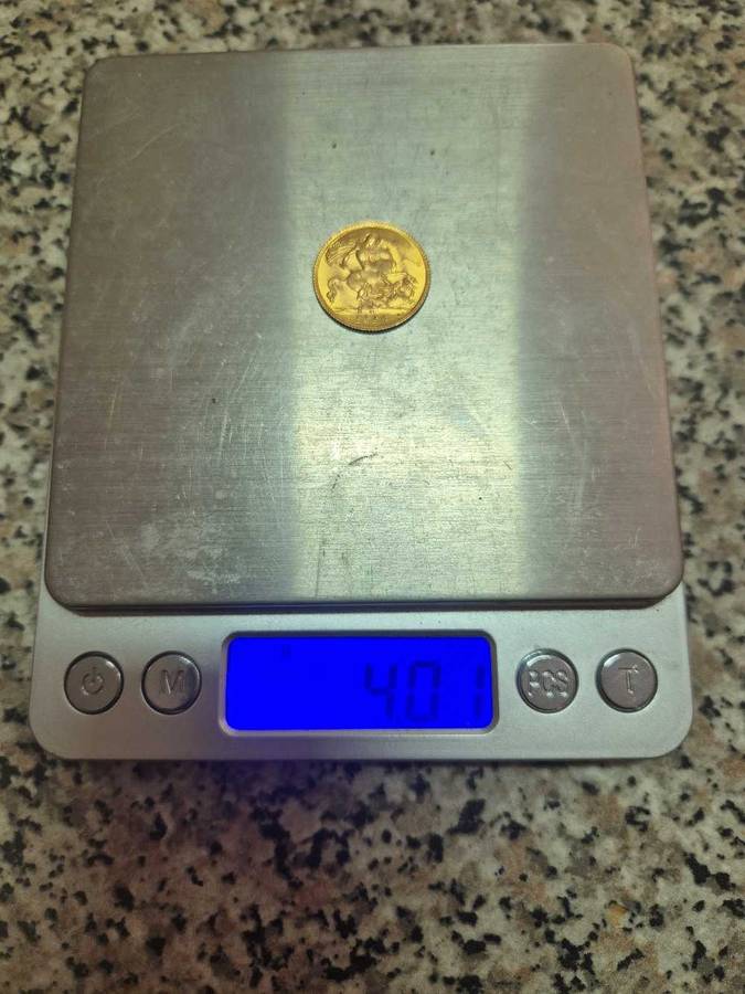 English Gold coin 1/2 pound 1926