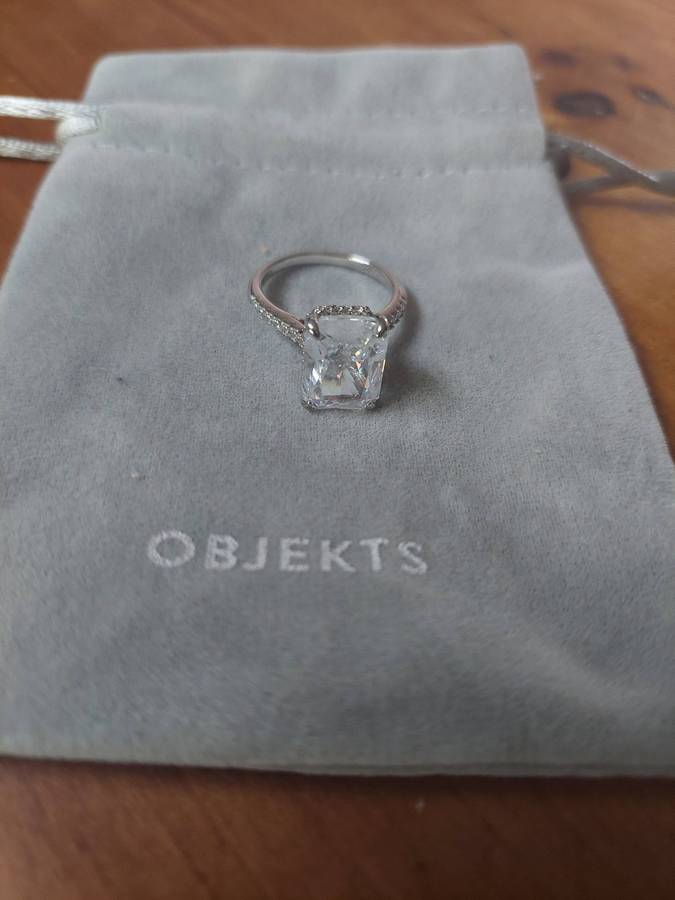 OBJEKTS Faye Ring