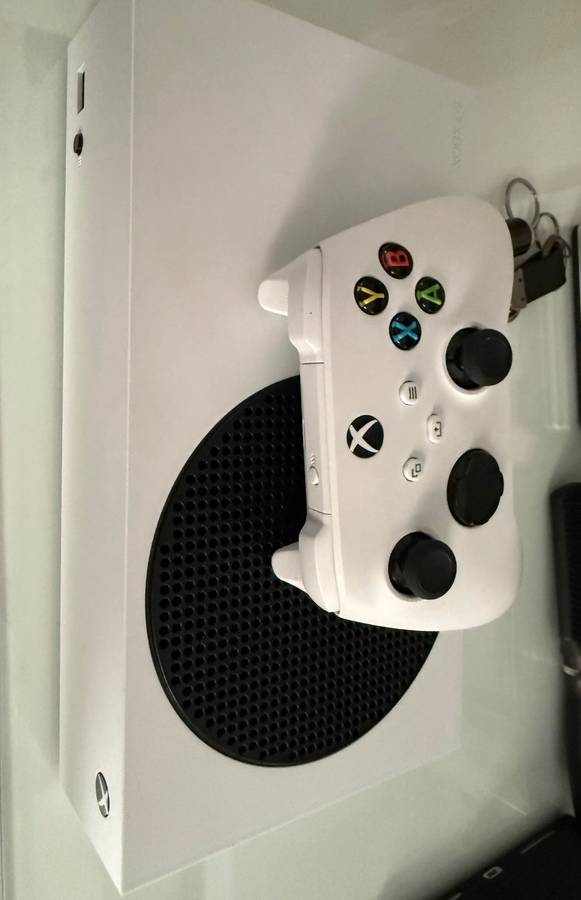Xbox Series S 512Gb (Like New) With box