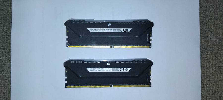 16 GB DDR4 RAM (RGB)