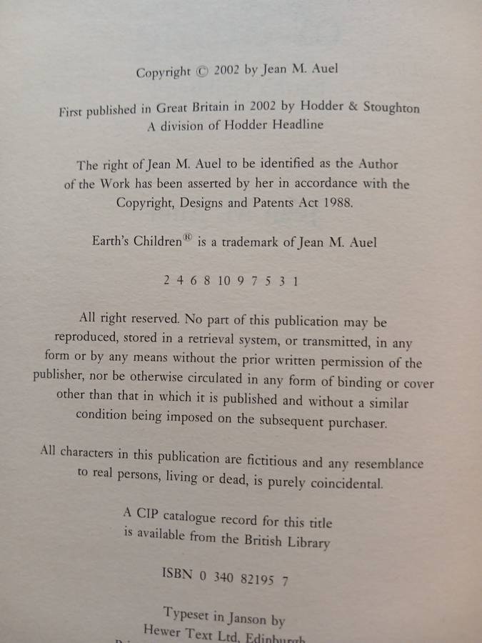 The Shelters of Stone by Jean M. Auel, Earth's Children, First Edition