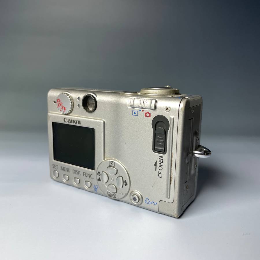 *Untested* Canon IXUS 500 Camera