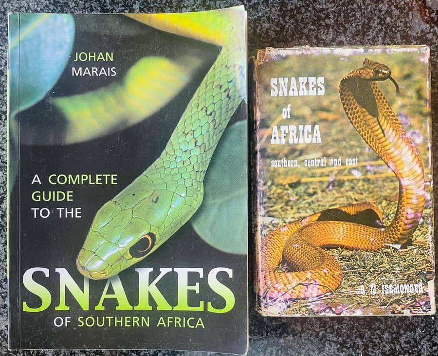2 SNAKES BOOKS! A COMPLETE GUIDE TO THE SNAKES OF SOUTHERN AFRICA & SNAKES OF AFRICA