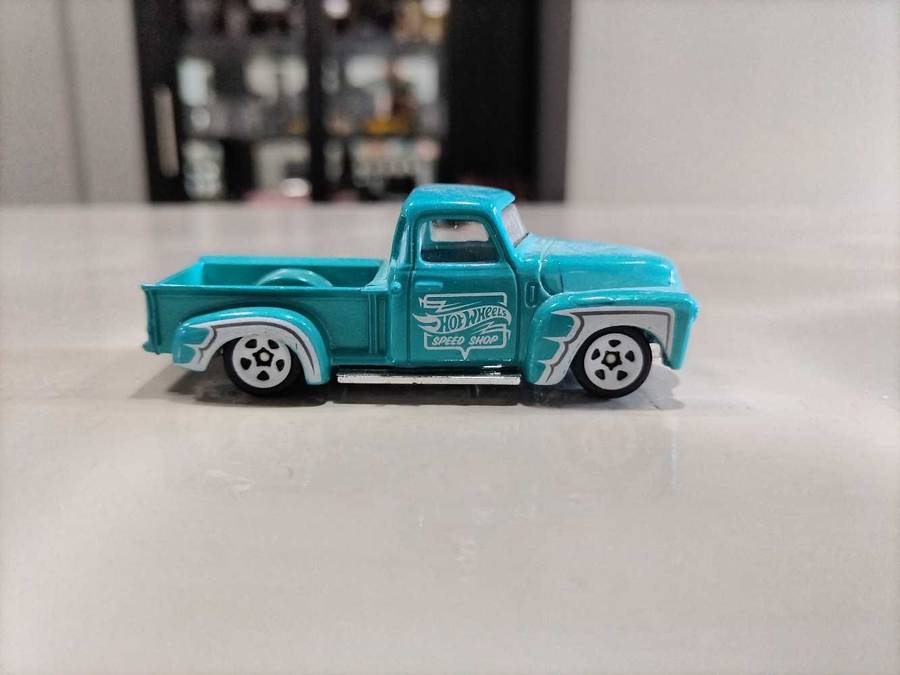 Hot Wheels '52 Chevy Pickup 5 pack exclusive Loose