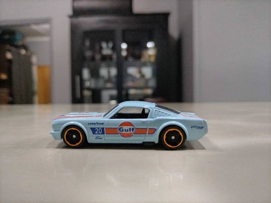 Hot Wheels '65 Ford Mustang 2+2 Fastback Gulf Loose