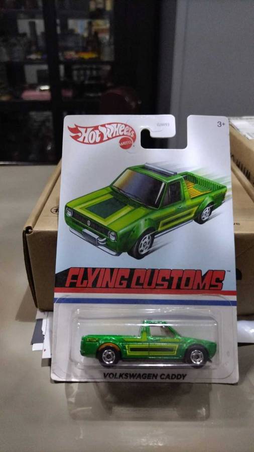 Hot Wheels Volkswagen Caddy Flying Customs