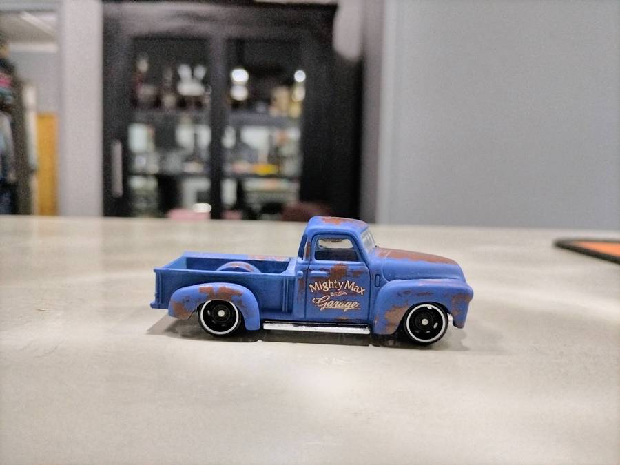 Hot Wheels '52 Chevy Pickup "Mighty Max"
