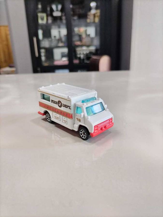 Hot Wheels American Ambulance Services