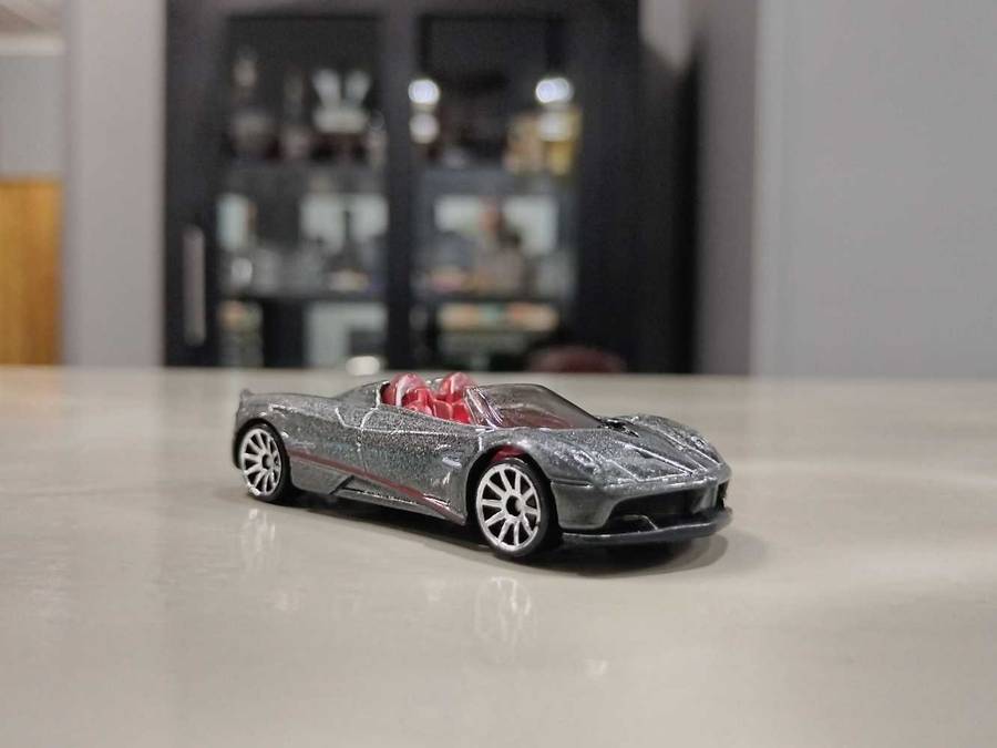 Hot Wheels '17 Pagani Huayra Roadster