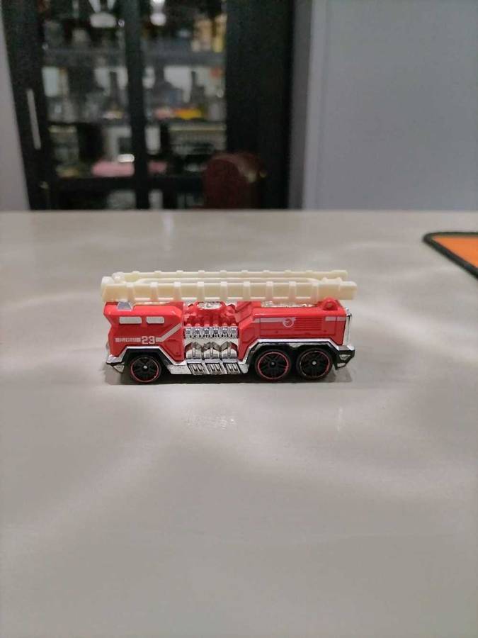 Hot Wheels 5 Alarm