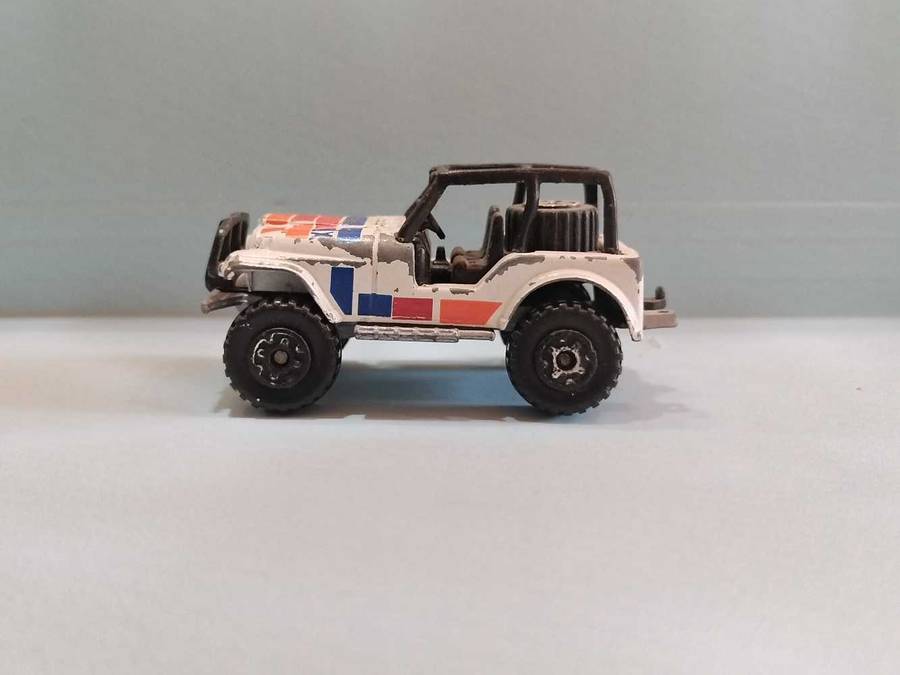 Matchbox Superfast 4 x 4 Jeep 1983 Loose