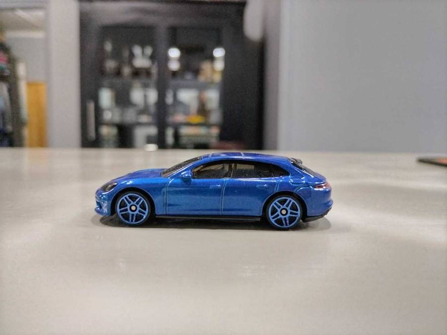 Hot Wheels Porsche Panamera Turbo S E-Hybrid Loose